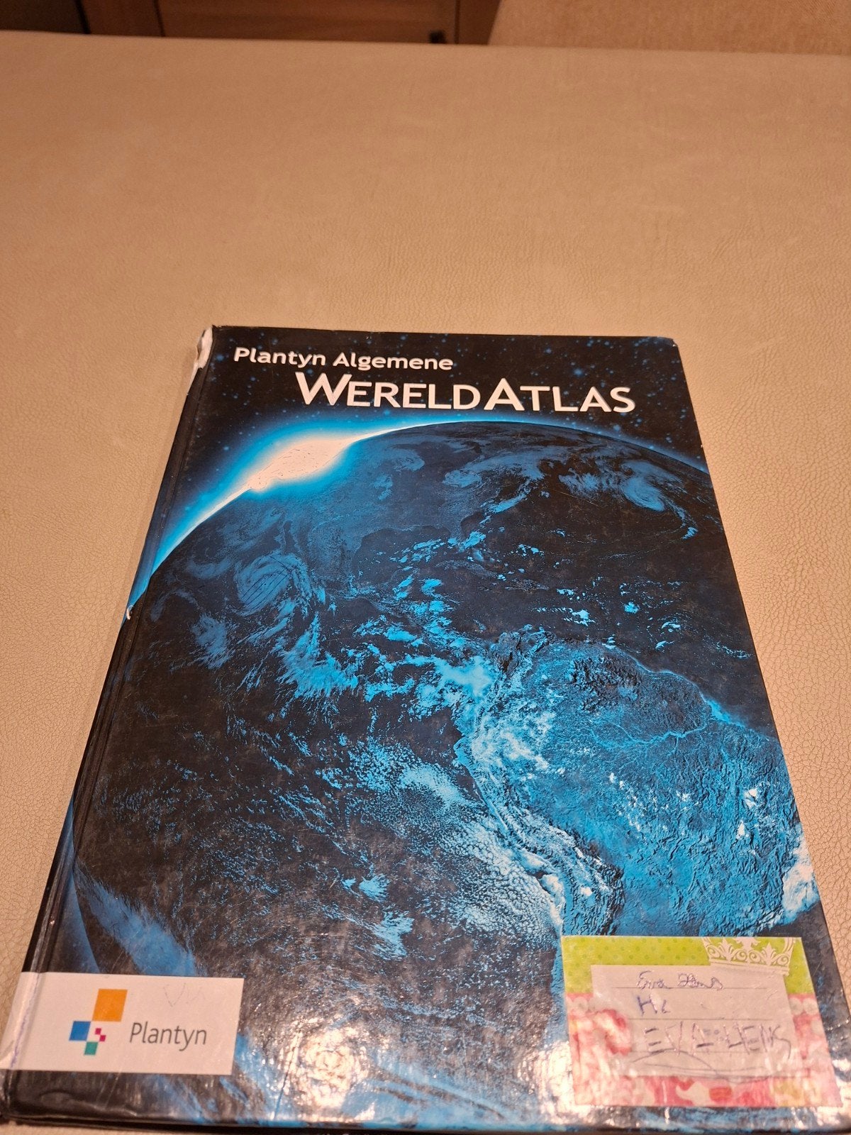 Plantyn Algemene Wereldatlas - Editie 2008, Gelezen, Overige atlassen, 2000 tot heden, Ophalen of Verzenden