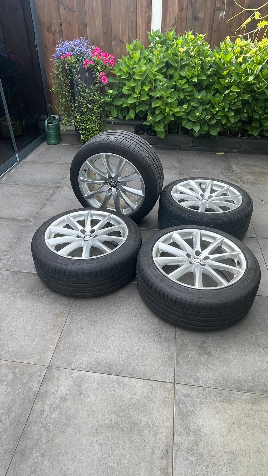 Te Koop aangeboden Jaguar XJ, XF, XE 19 inch breedset, 245 mm, Velg(en), Zomerbanden, Ophalen