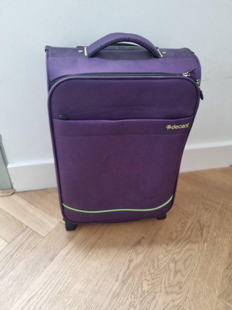 Decent koffer (handbagage), Sieraden, Tassen en Uiterlijk, Ophalen, Uitschuifbare handgreep, Gebruikt, Hard kunststof