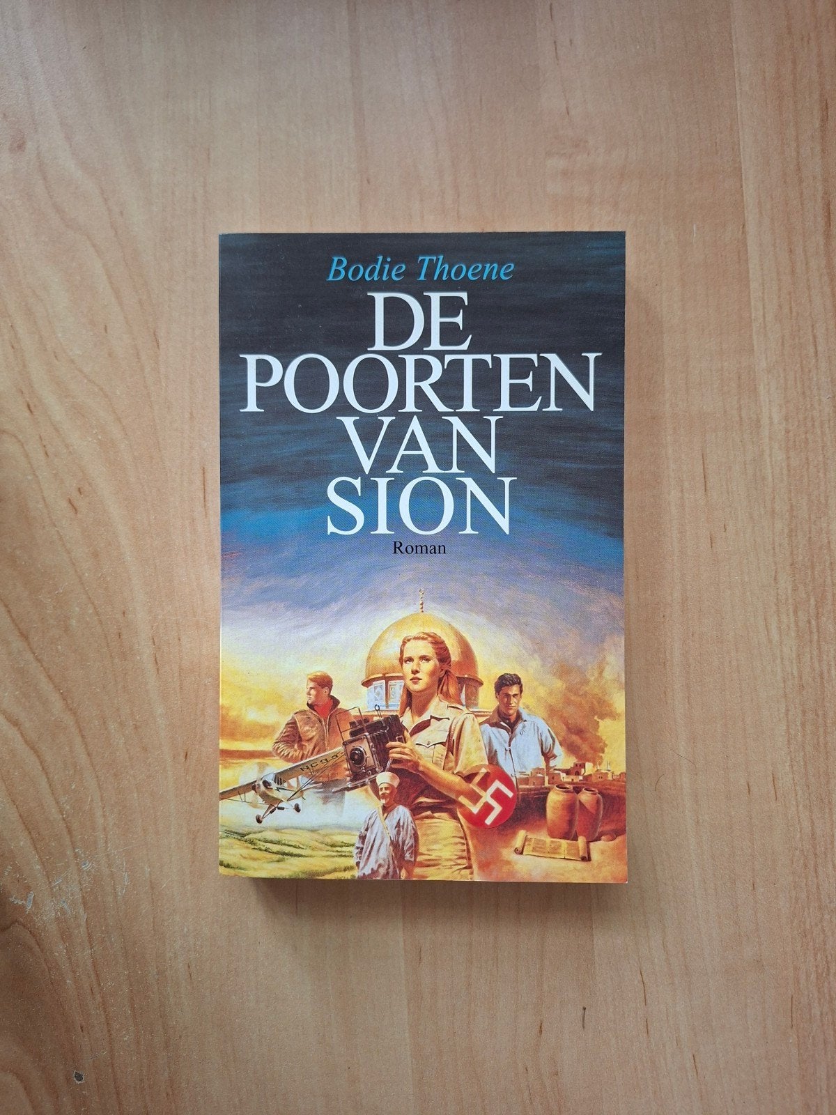De Poorten van Sion - Bodie Thoene (Roman), Ophalen of Verzenden, Gelezen, Bodie Thoene, Nederland