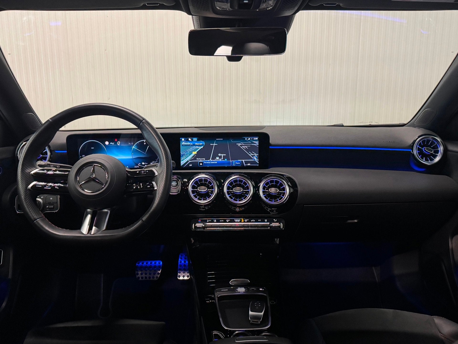 Mercedes-Benz A-klasse 250 e Business Solution AMG | FACELIF, Dealer onderhouden, Gebruikt, Euro 6, 4 cilinders