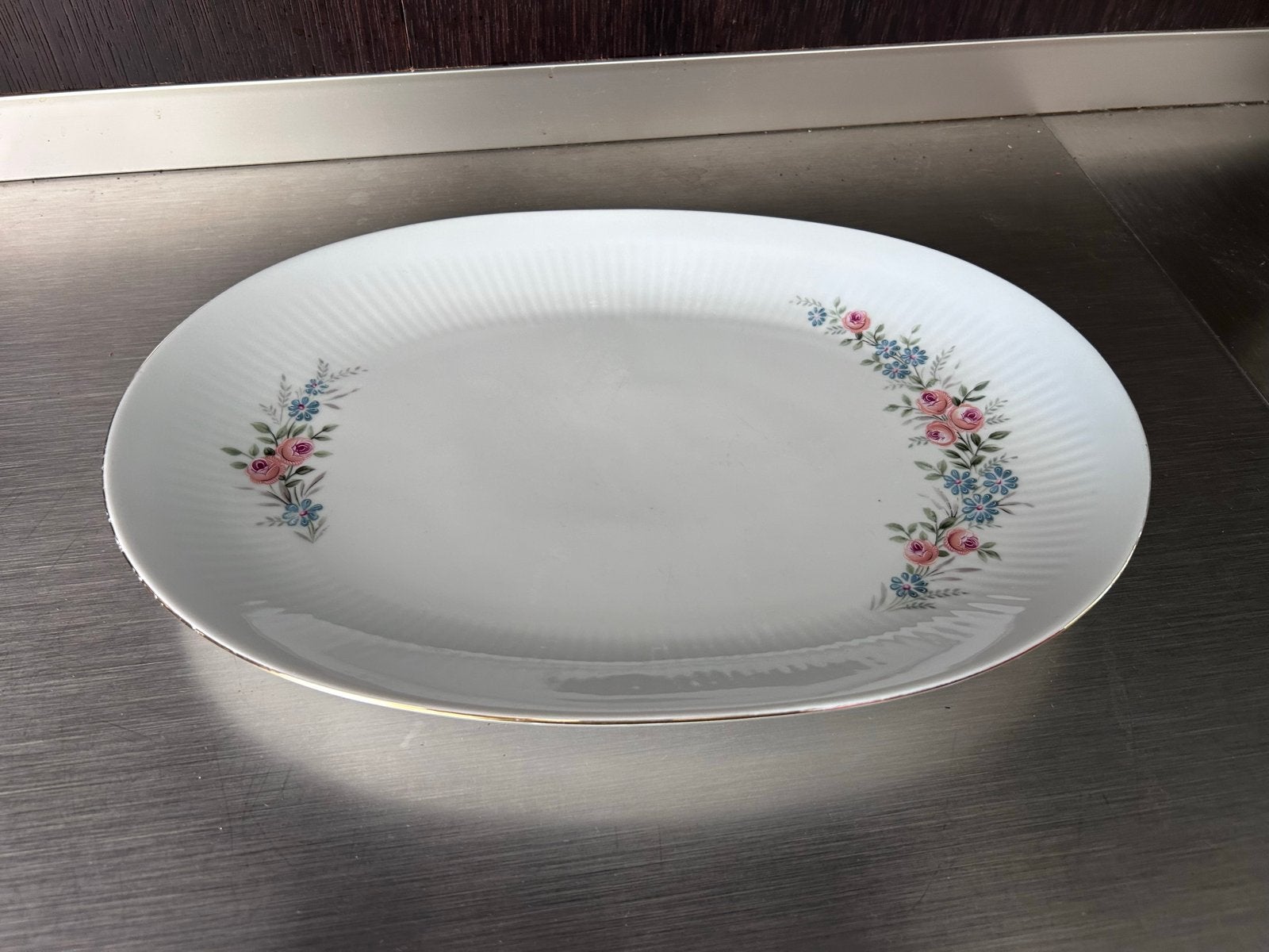 Ovale schaal met bloemmotief - Bareuther Waldsassen, Antiek en Kunst, Ophalen