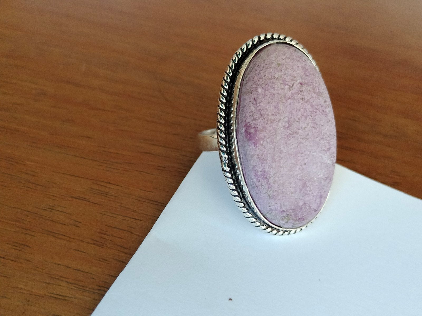 zilveren ring met kunziet maat 19, Verzenden, 19 tot 20, Paars, Nieuw