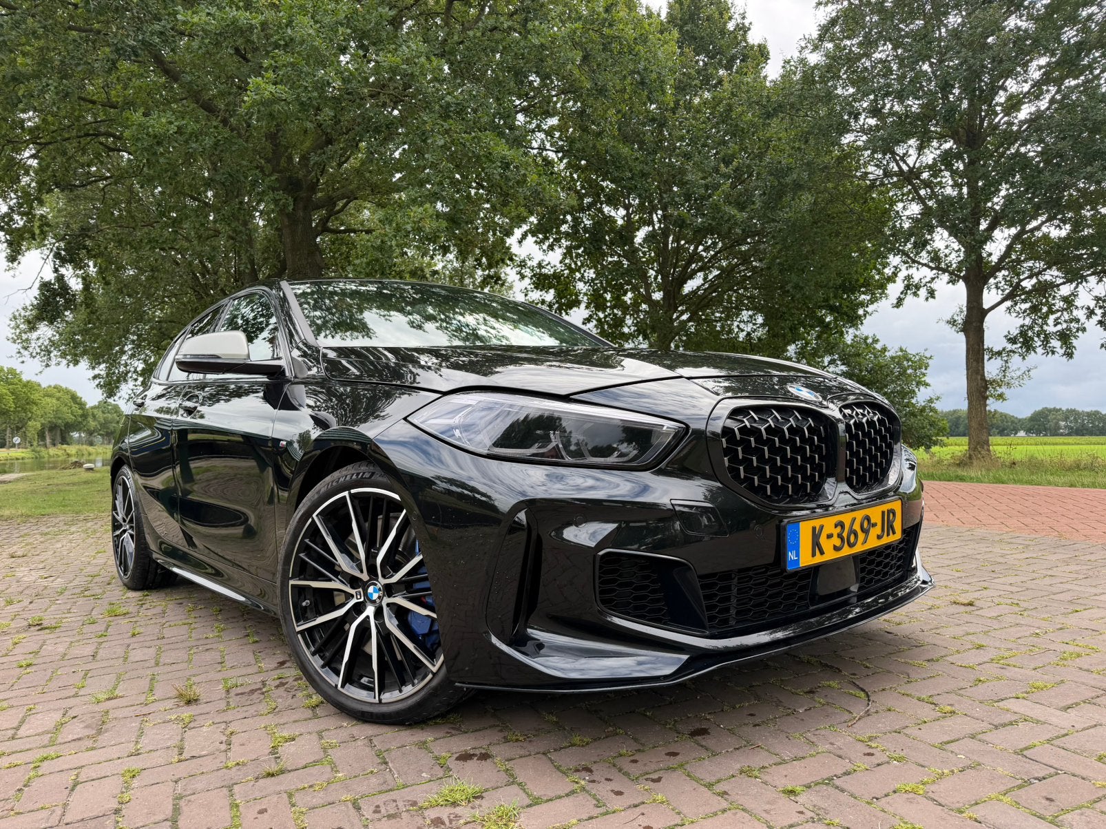 BMW M135i xDrive | 2021 | NL auto | NAP | VOL | Dealerond., 1998 cc, Euro 6, 4 cilinders, Zwart