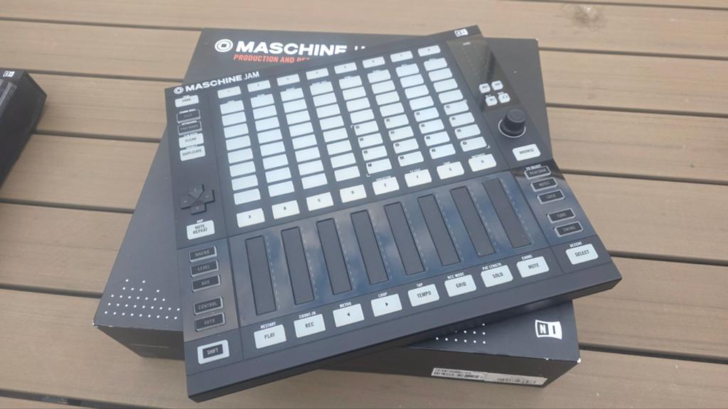 Native Instruments Maschine Jam incl decksaver, Ophalen of Verzenden, Zo goed als nieuw