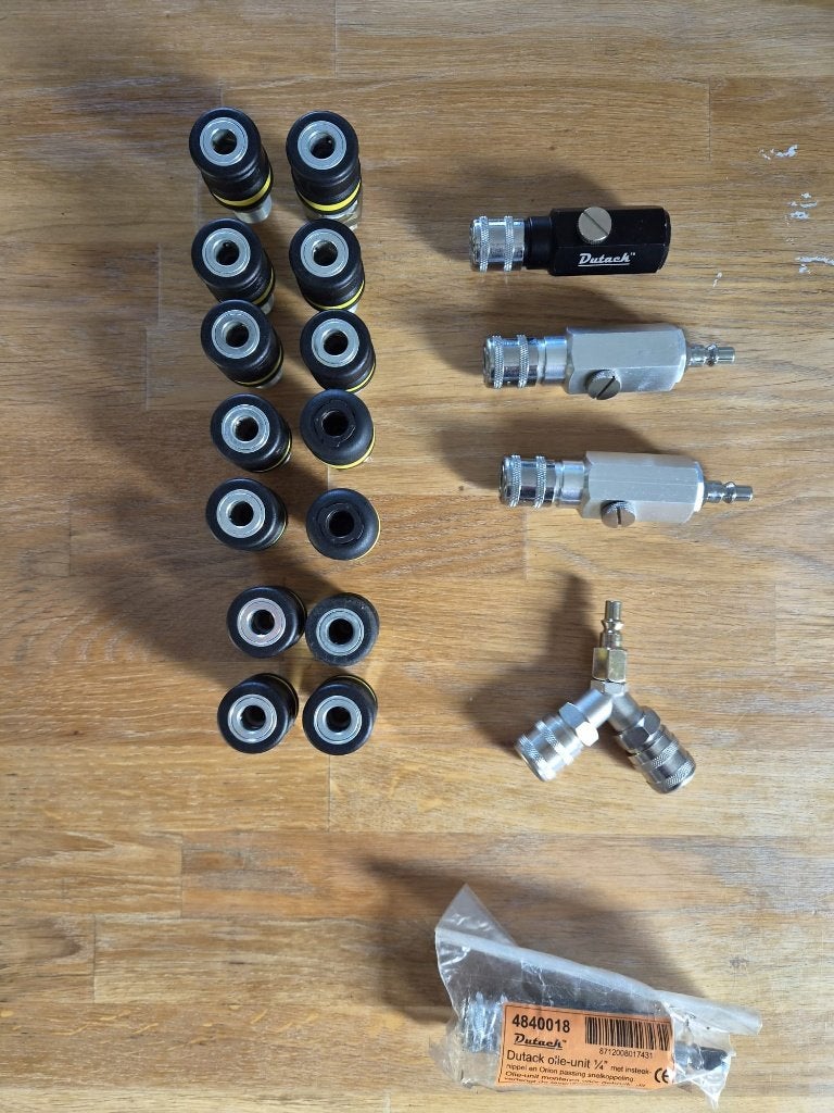 Dutack Olie-unit en diverse koppelingen, Ophalen, Gebruikt, 6 tot 10 bar, Minder dan 200 liter/min