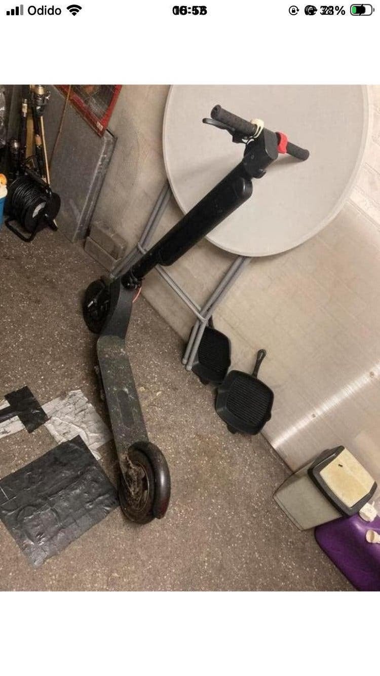 e step kapot elektrische step, Fietsen en Brommers, Ophalen of Verzenden, Elektrische step (E-scooter)