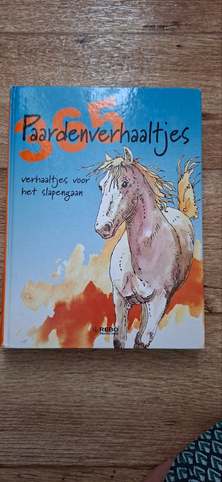 365 Paardenverhaaltjes - Verhaaltjes voor het slapengaan, Boeken, Ophalen of Verzenden, Gelezen
