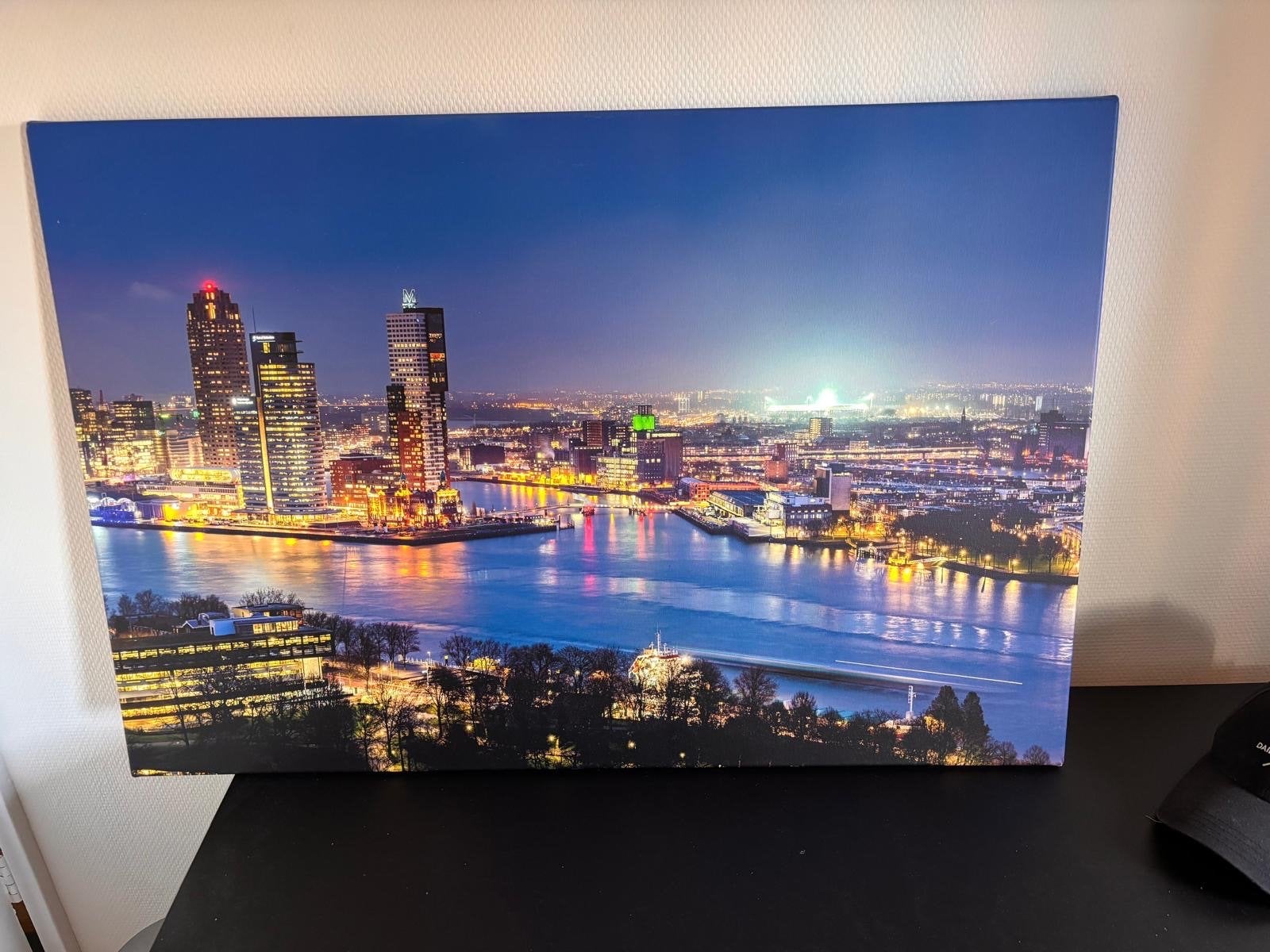 Canvas schilderij skyline Rotterdam bij nacht, Huis en Inrichting, Ophalen, 50 – 75, Zo goed als nieuw, Schilderij