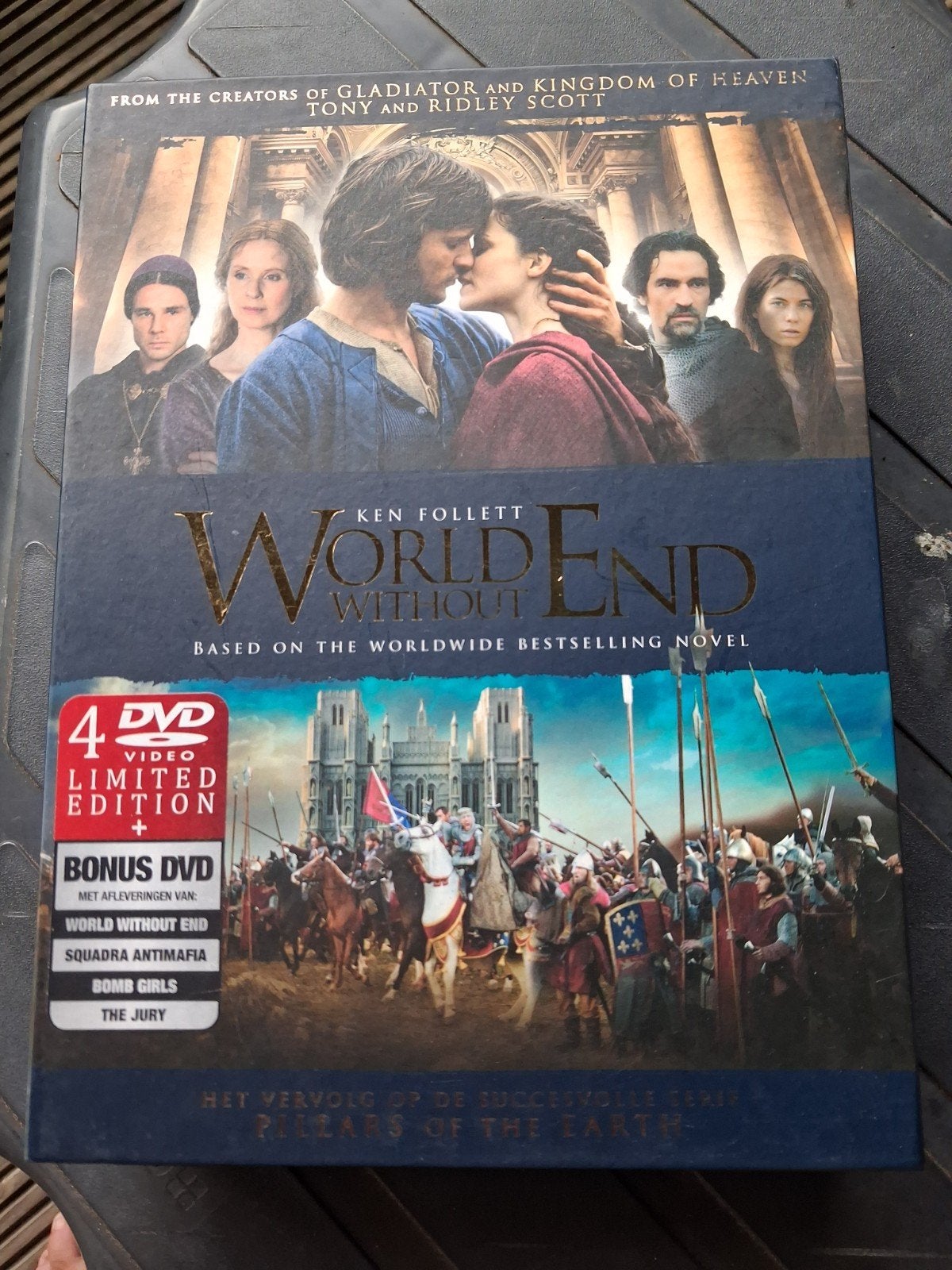 World without End, Ophalen of Verzenden, Zo goed als nieuw