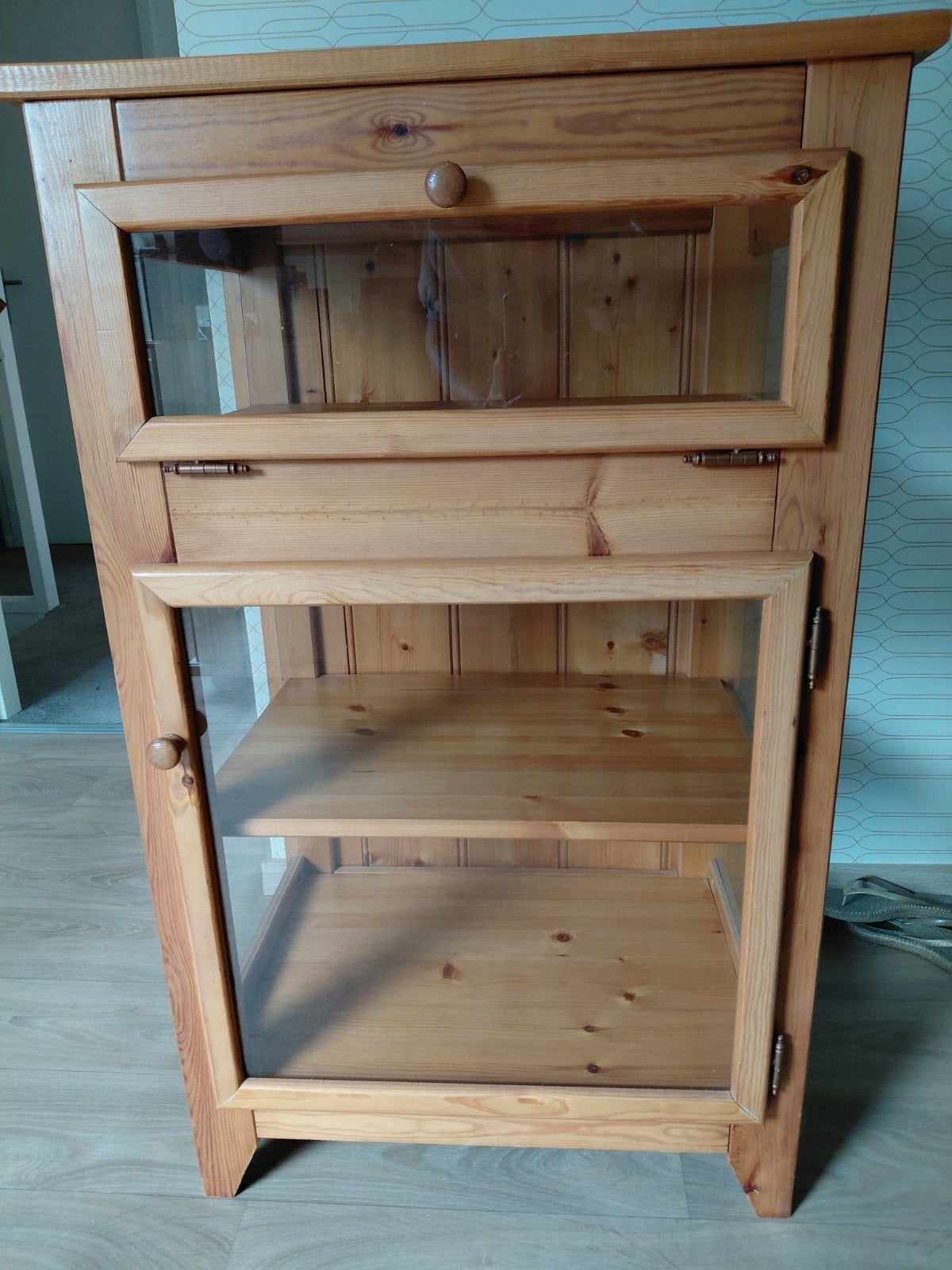 vitrinekast, Ophalen, 100 tot 150 cm, 50 tot 100 cm, Glas