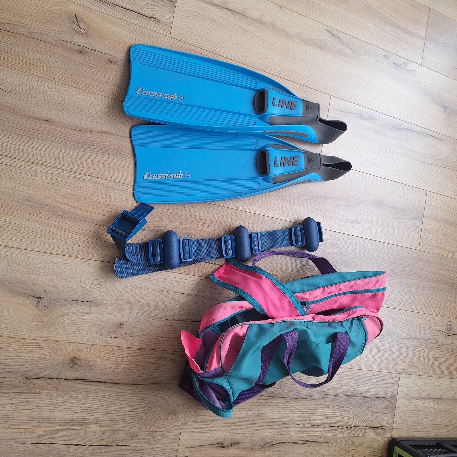 Setje Cressi sub vinnen 44/45 met loodgordel 3 kg zie foto's, Ophalen of Verzenden, Zwem- of Duikvliezen