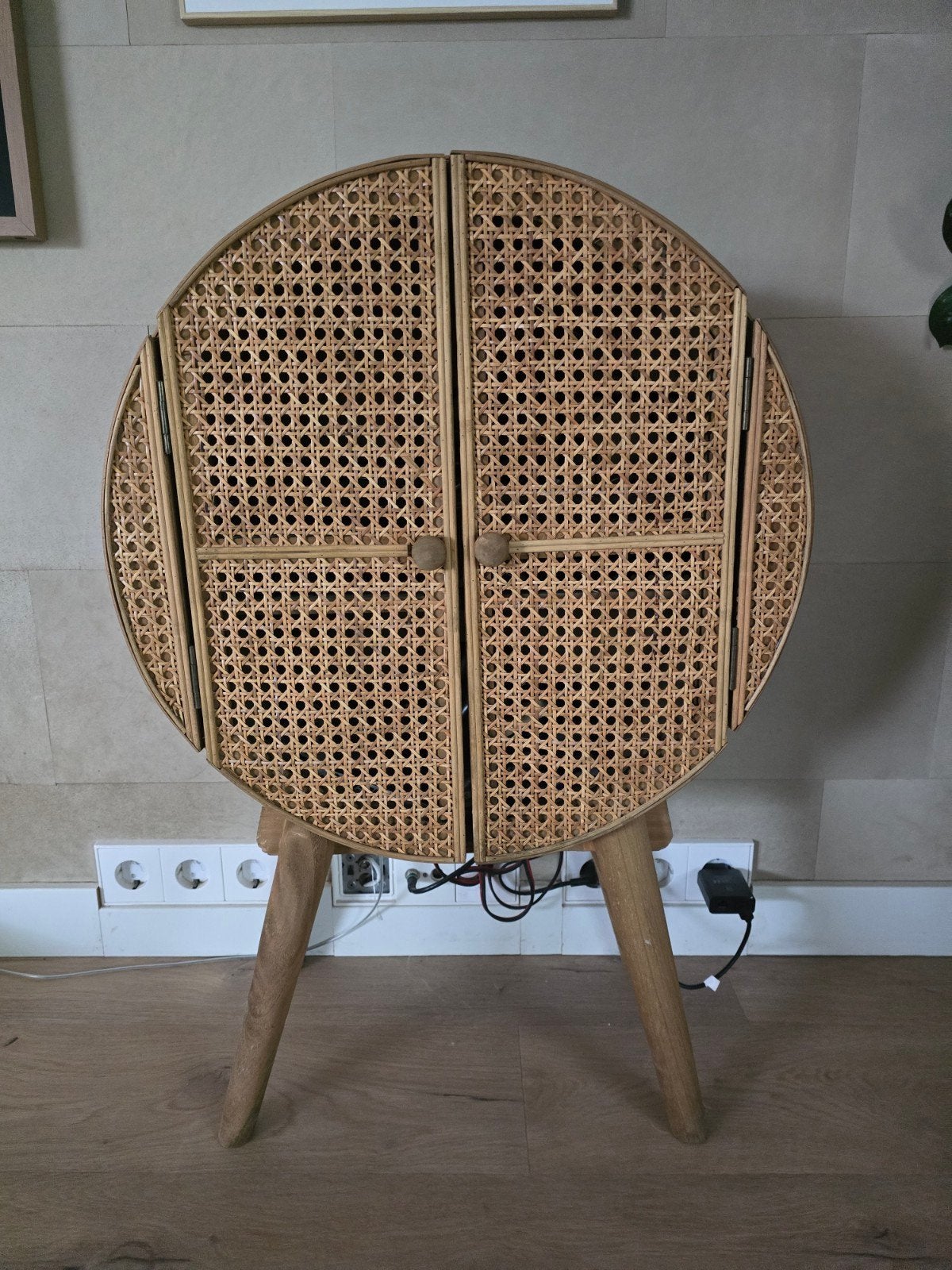 Rotan kastje / dressoir 80cm hoog - Ophalen in Heerlen, Ophalen, Zo goed als nieuw