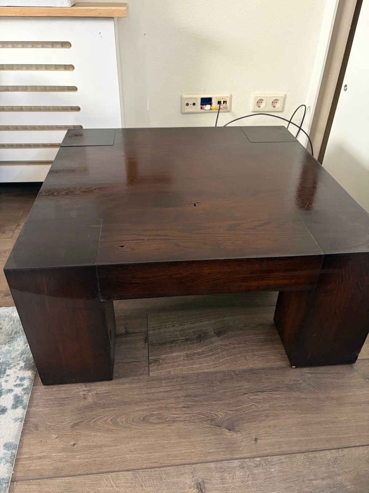 Robuuste vierkante salontafel van donker hout, Ophalen, Minder dan 45 cm, Gebruikt, Vierkant