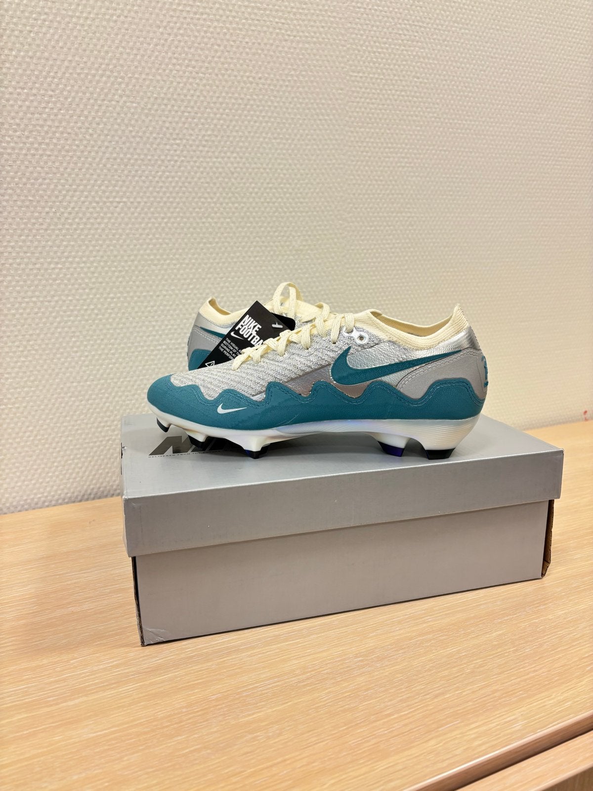 Nike x patta maat 39, Maat XS of kleiner, Ophalen of Verzenden, Nieuw, Schoenen