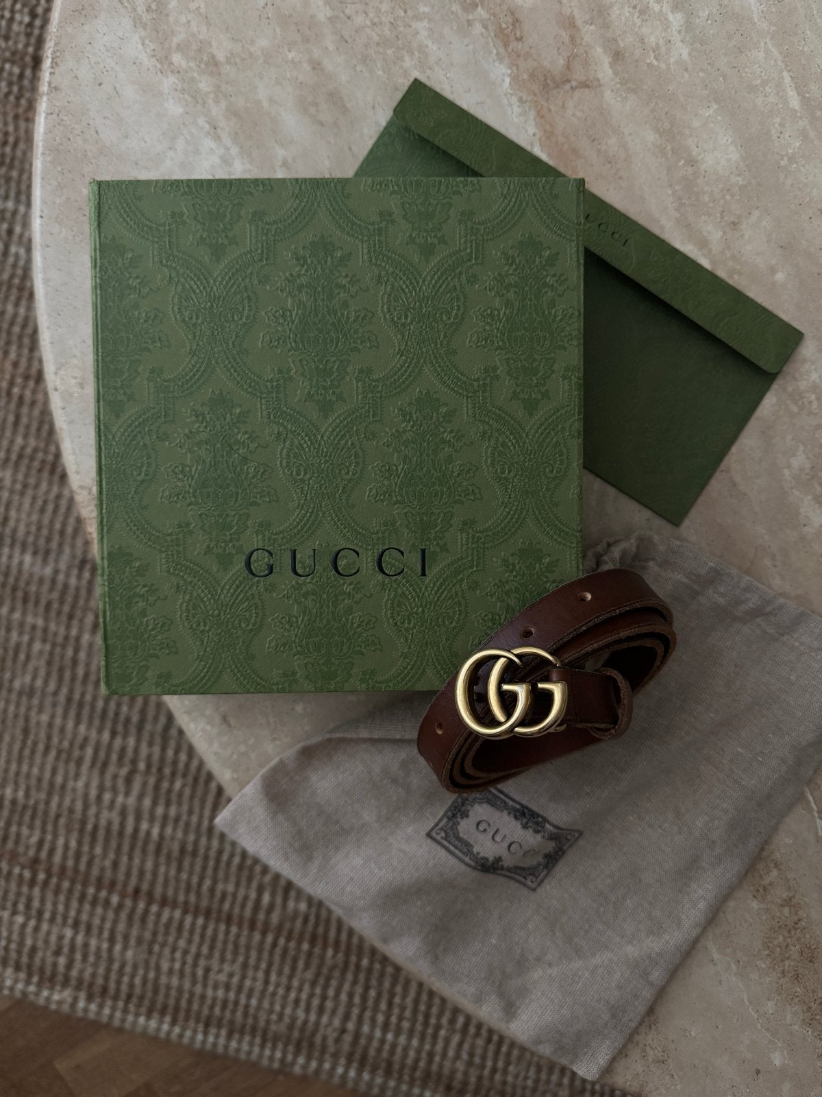 Gucci Double G Riem - Bruin Leer met Gouden Gesp, Kleding | Dames, Ophalen, Minder dan 3 cm, 80 tot 90 cm, Bruin