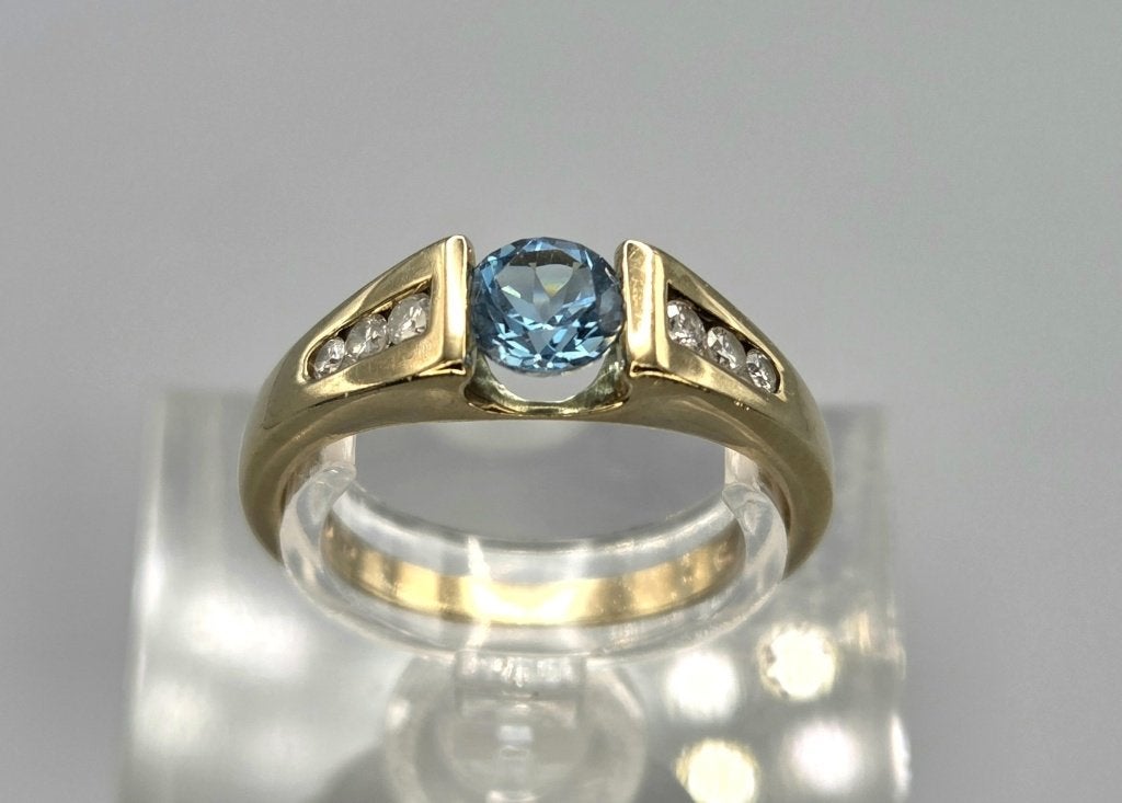 Gouden Vintage ring met edelsteen topaas en diamant.2026/601