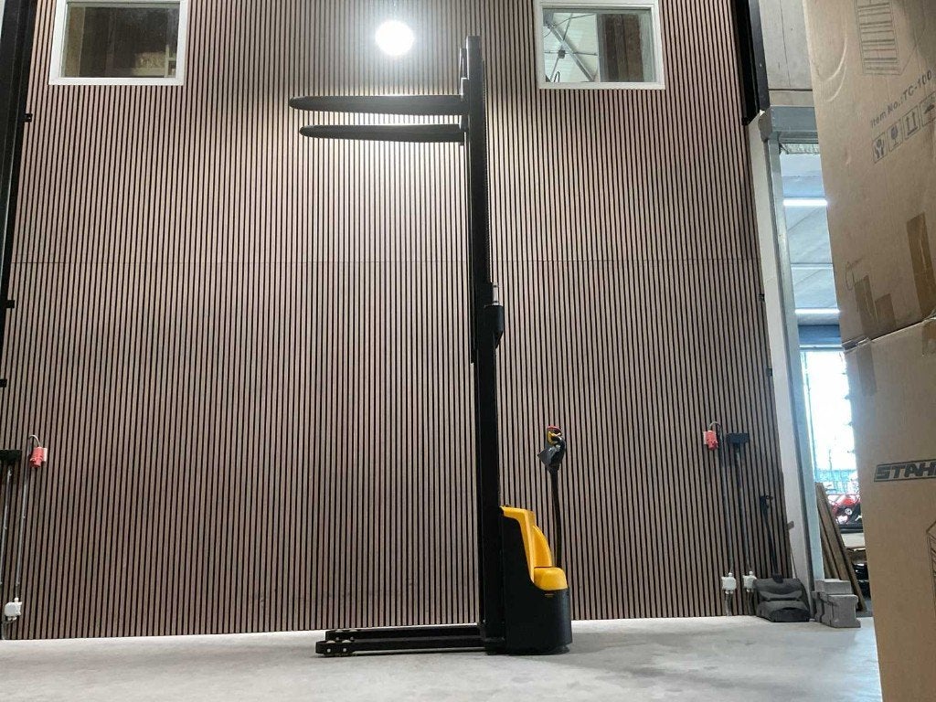 Elektrische stapelaar in 3,5 M en 3,0M ! Aanbieding ‼️, Doe-het-zelf en Verbouw, Palletwagens en Pompwagens, Ophalen, Nieuw