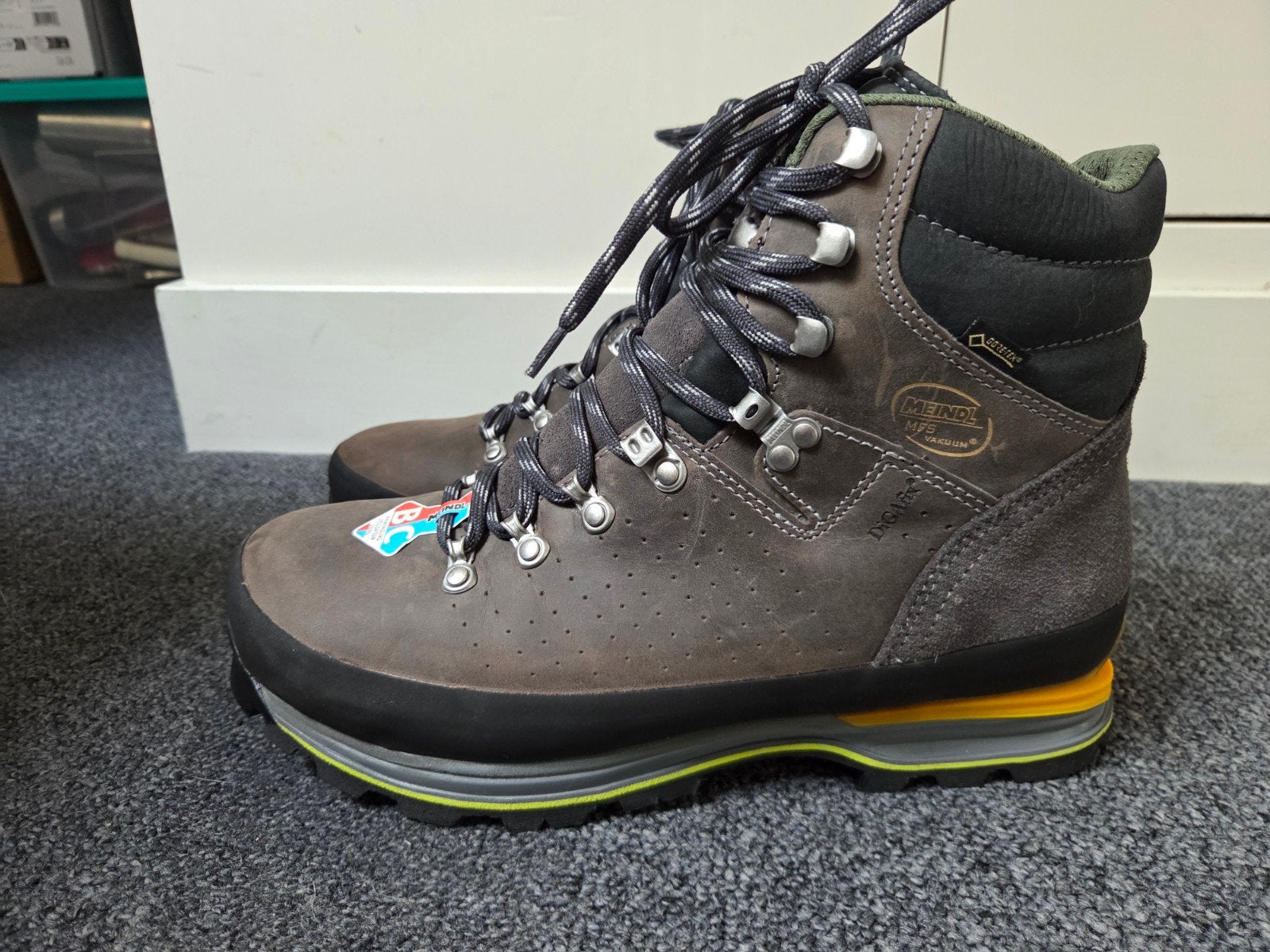 Meindl MFS Vacuum - mt 44 - nieuw, Ophalen of Verzenden, Nieuw, Schoenen