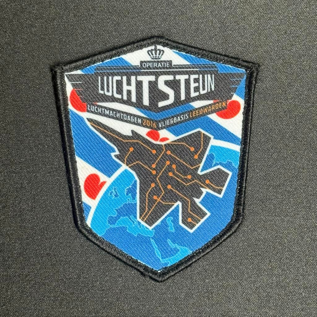 Embleem Luchtmachtdagen 2016 Vliegbasis Leeuwarden, Ophalen of Verzenden, Luchtmacht, Nederland, Embleem of Badge