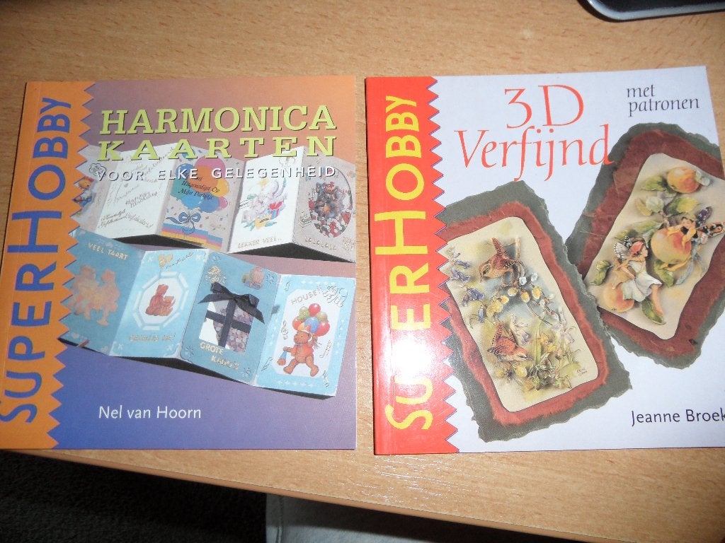 2x boekje: SuperHobby (3D verfijnd / Harmonica kaarten), Ophalen of Verzenden, Zo goed als nieuw, Overige thema's, Overige typen