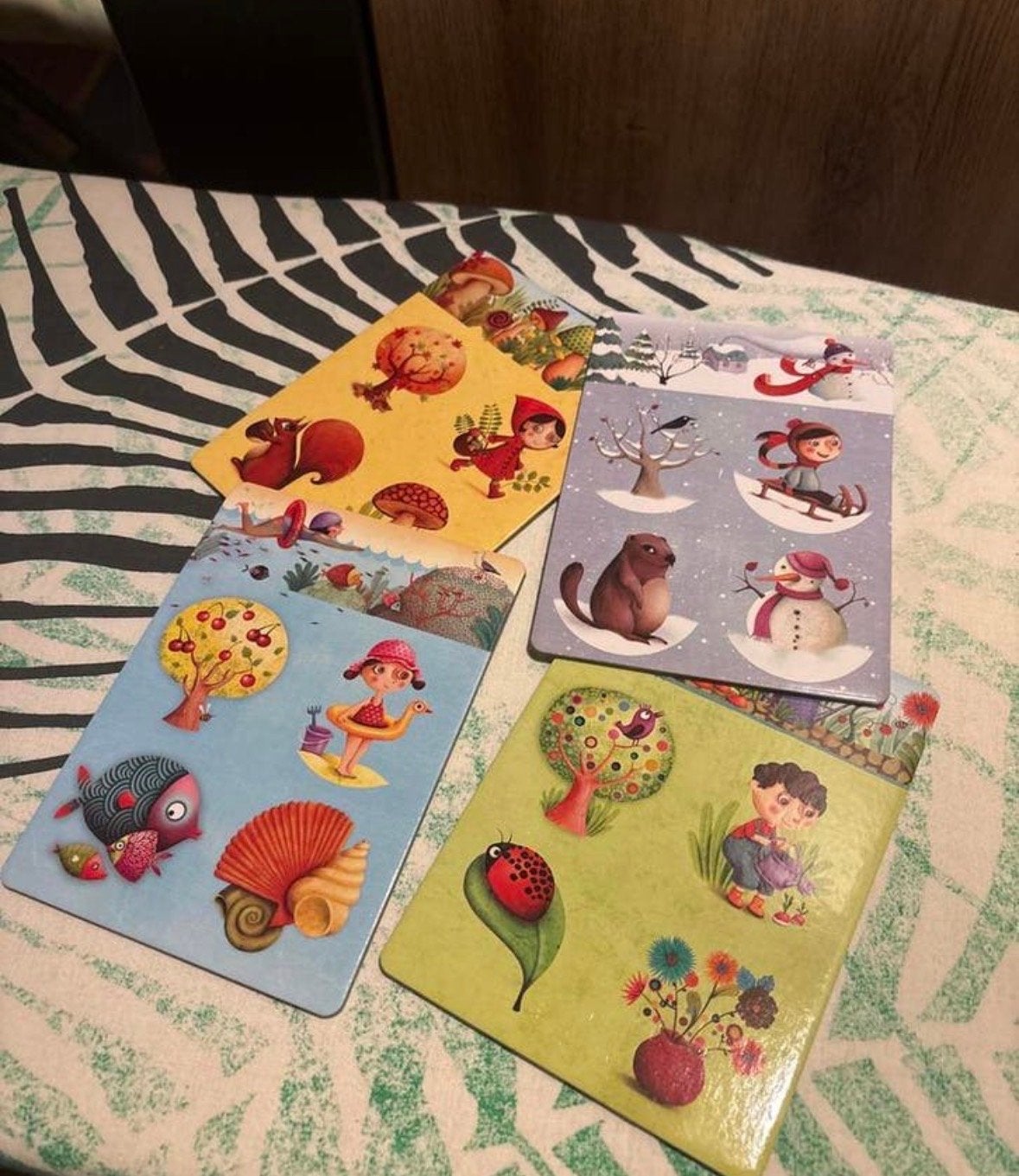 Djeco Loto 4 Seizoenen - Educatief Spel voor Peuters, Ophalen of Verzenden, Zo goed als nieuw, Overige typen