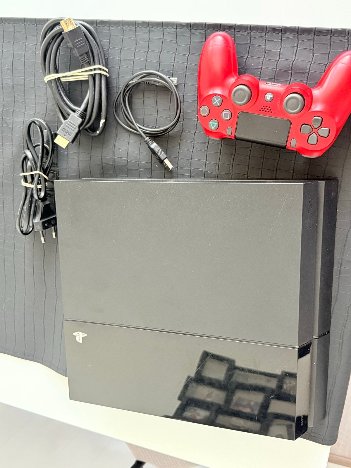 PlayStation 4 (PS4) met rode controller en rest zie photo, Ophalen, Zo goed als nieuw, PlayStation 4