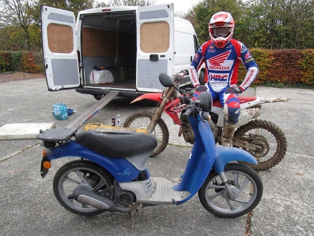 2 Honda Sky 50cc scooters 45/u voor opknap/sloop/bromcross, Ophalen, Honda, Gebruikt, 49 cc