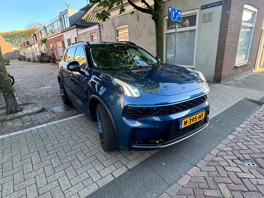 Lynk & Co 01 1.5 261pk 2021 SOH 91% Blauw, Stof, 1800 kg, Zwart, 120 €/maand