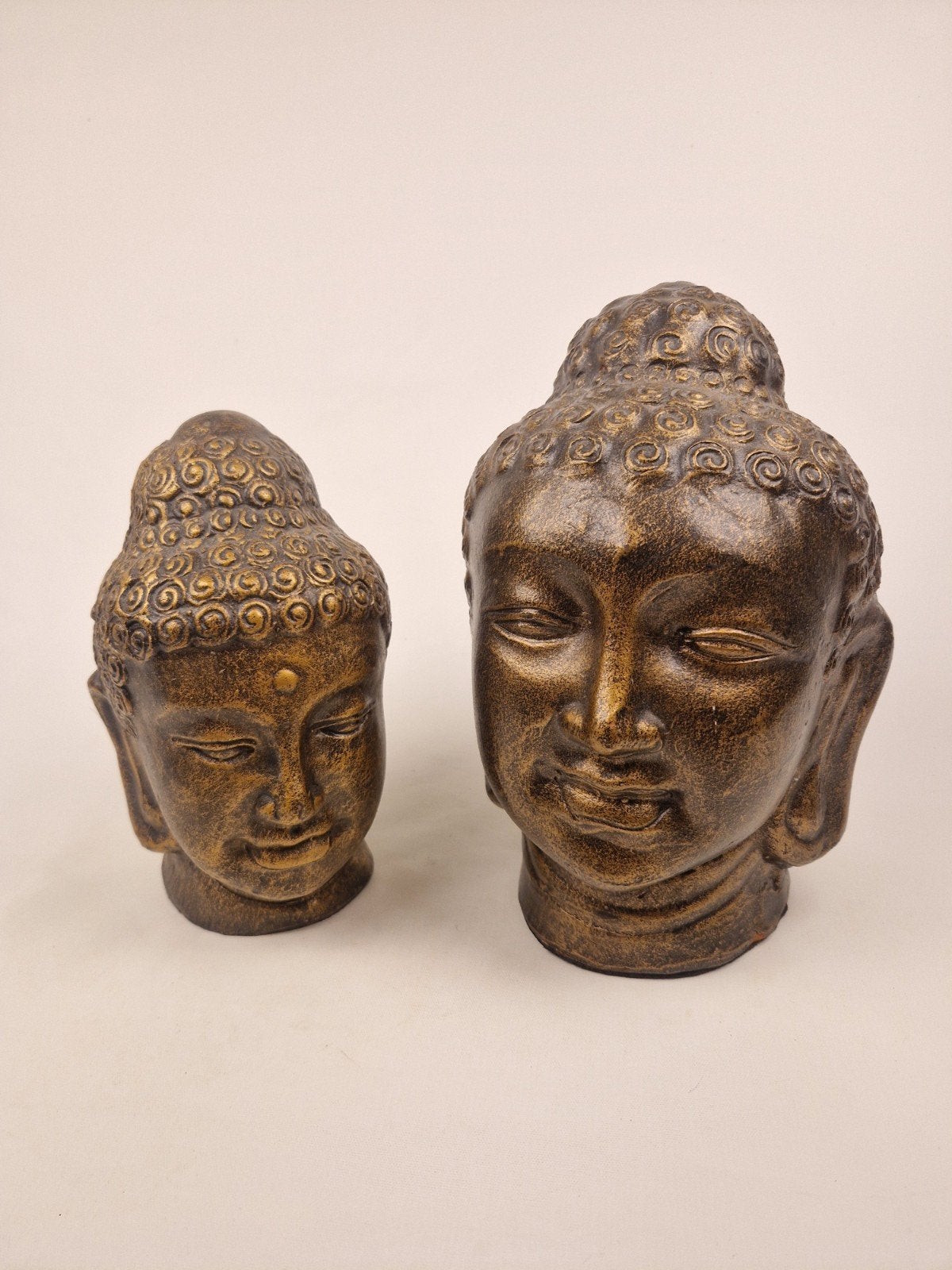 Set van 2 Boeddha hoofden - Decoratieve beelden, Huis en Inrichting, Woonaccessoires | Boeddhabeelden, Steen/keramiek, Ophalen of Verzenden