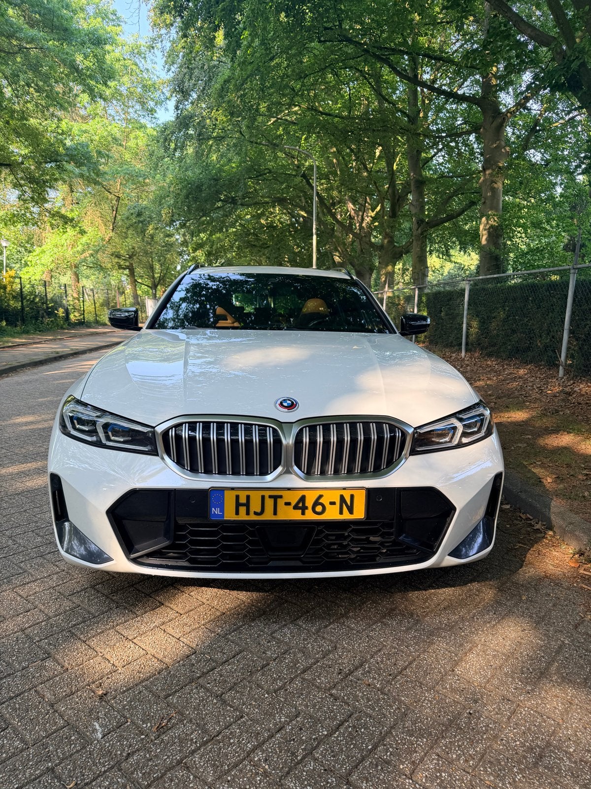 330e 292pk Xdrive M performance Big brake set full option, Auto's, BMW, 1998 cc, 4 cilinders, Wit, Plug-in hybride