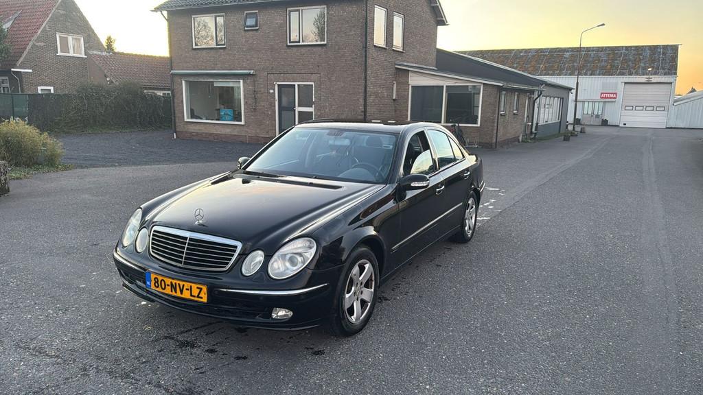 Mercedes-Benz E-klasse 220 CDI Avantgarde Clima Leer Zwart 2, Automaat, Gebruikt, 4 cilinders, Leder en Stof