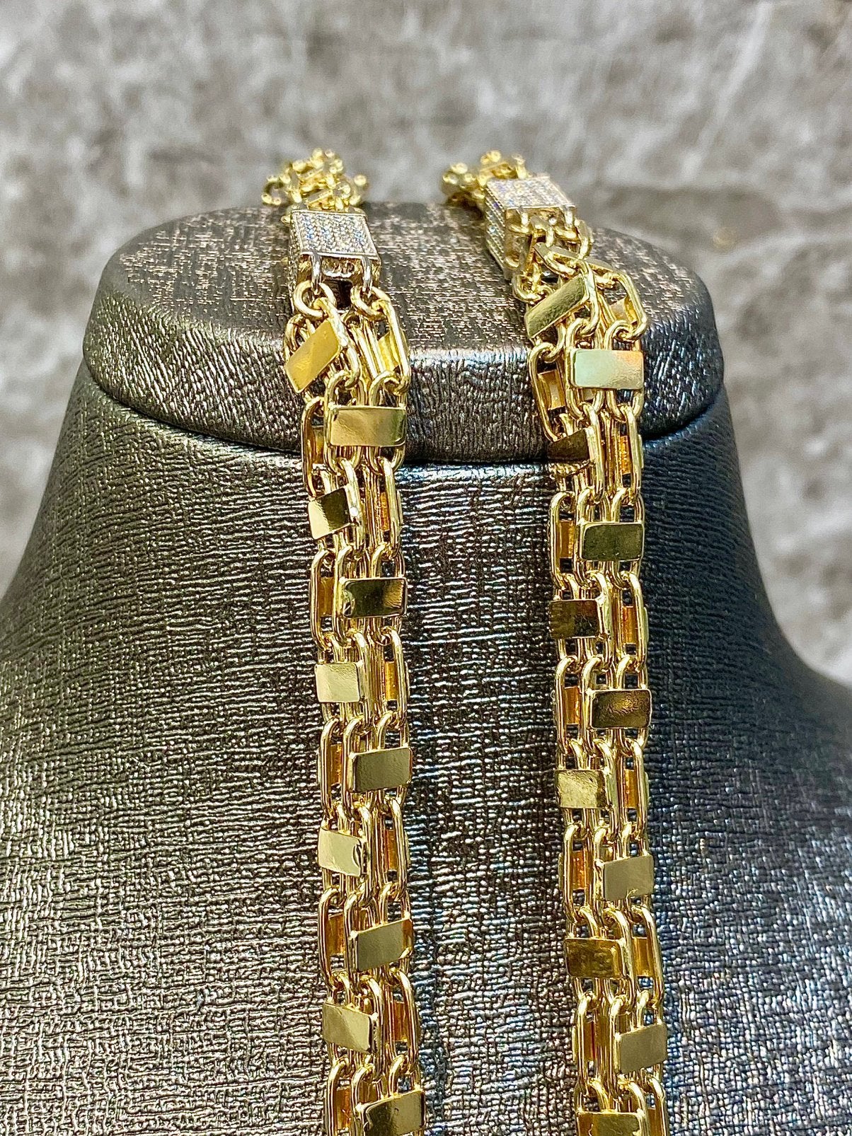 14k Gouden Magnum Ketting, Nieuw, Ophalen of Verzenden, Goud, Met edelsteen