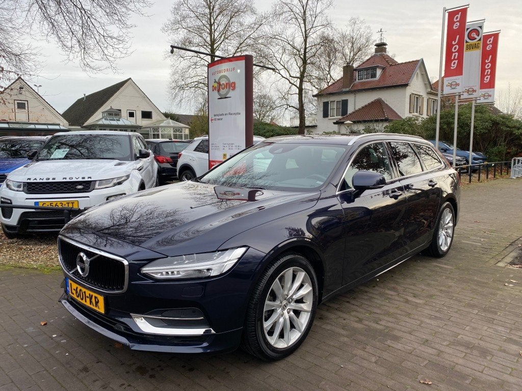 Volvo V90 2.0 T4 MOMENTUM 190PK AUT. / ADAPT. CRUISE CTR. /, Auto's, Volvo, 15 km/l, Euro 6, 4 cilinders, 1969 cc