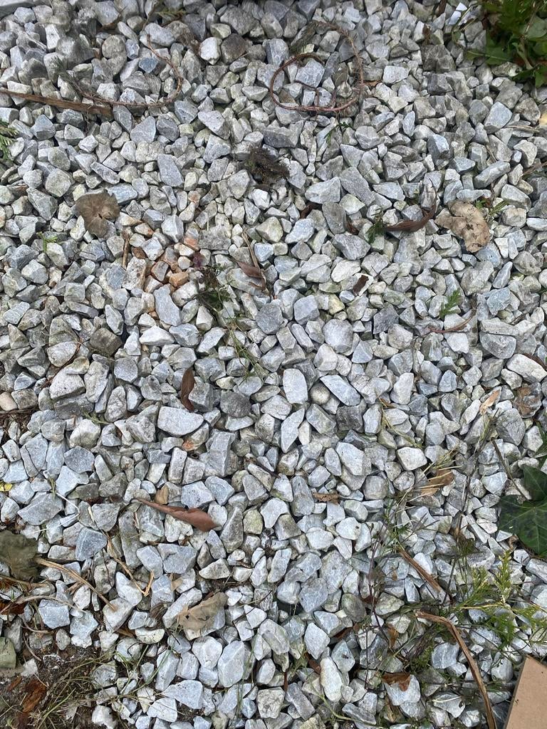 Gratis kiezelstenen wit/grijs ca. 3m2 - Zelf scheppen, Tuin en Terras, Grind, Keien en Split, Ophalen, Gebruikt, Wit, Grind