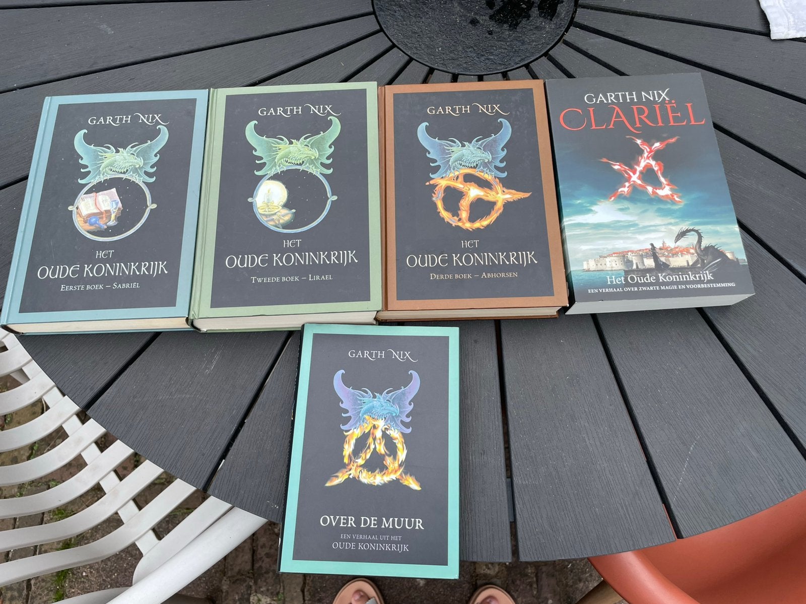Garth Nix het oude koninkrijk fantasy boeken, Boeken, Ophalen of Verzenden, Zo goed als nieuw