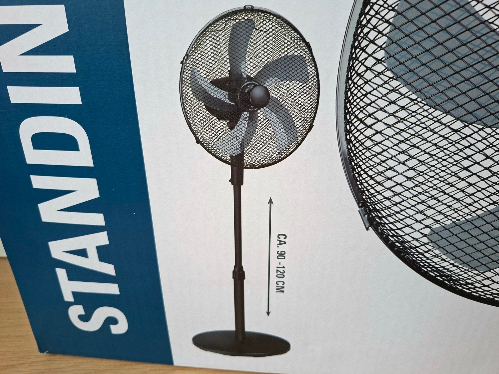 Nieuw, Ventilator op standaard, Zwart, Zwenk-functie, €34,99, Ophalen of Verzenden, Nieuw, Statiefventilator