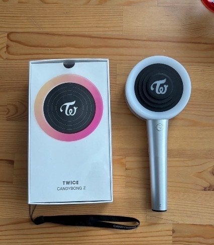 Officiële TWICE Candybong Z Lightstick, Verzamelen, Ophalen of Verzenden, Zo goed als nieuw, Gebruiksvoorwerp