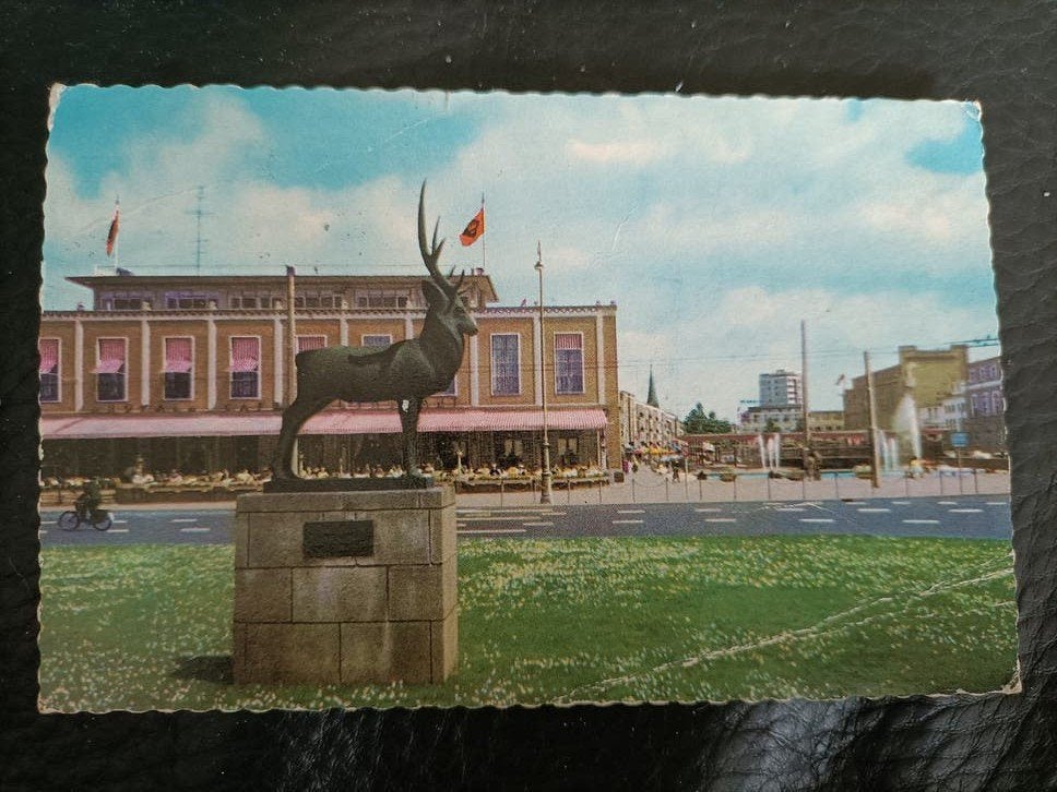 Arnhem. Willemsplein. Hert van Pompon, Ophalen of Verzenden, 1960 tot 1980, Gelopen, Gelderland