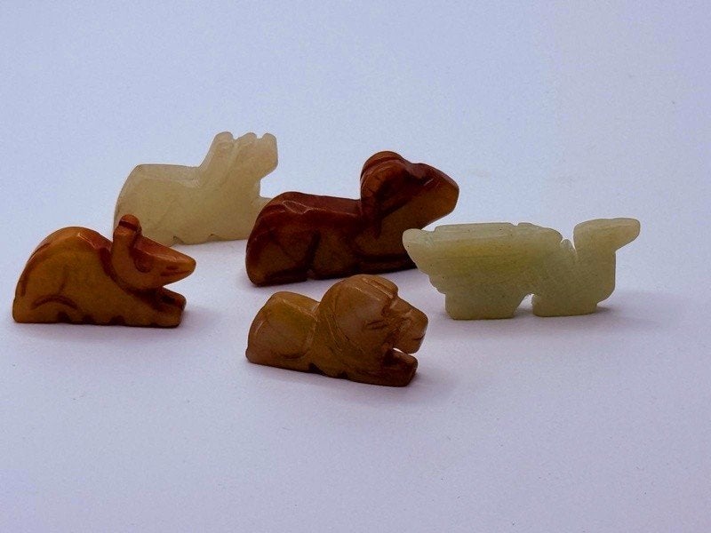 5 Antieke Chinese Jade Dierfiguurtjes Qing-Dynasty Handgesne, China, Ophalen of Verzenden, 4 cm