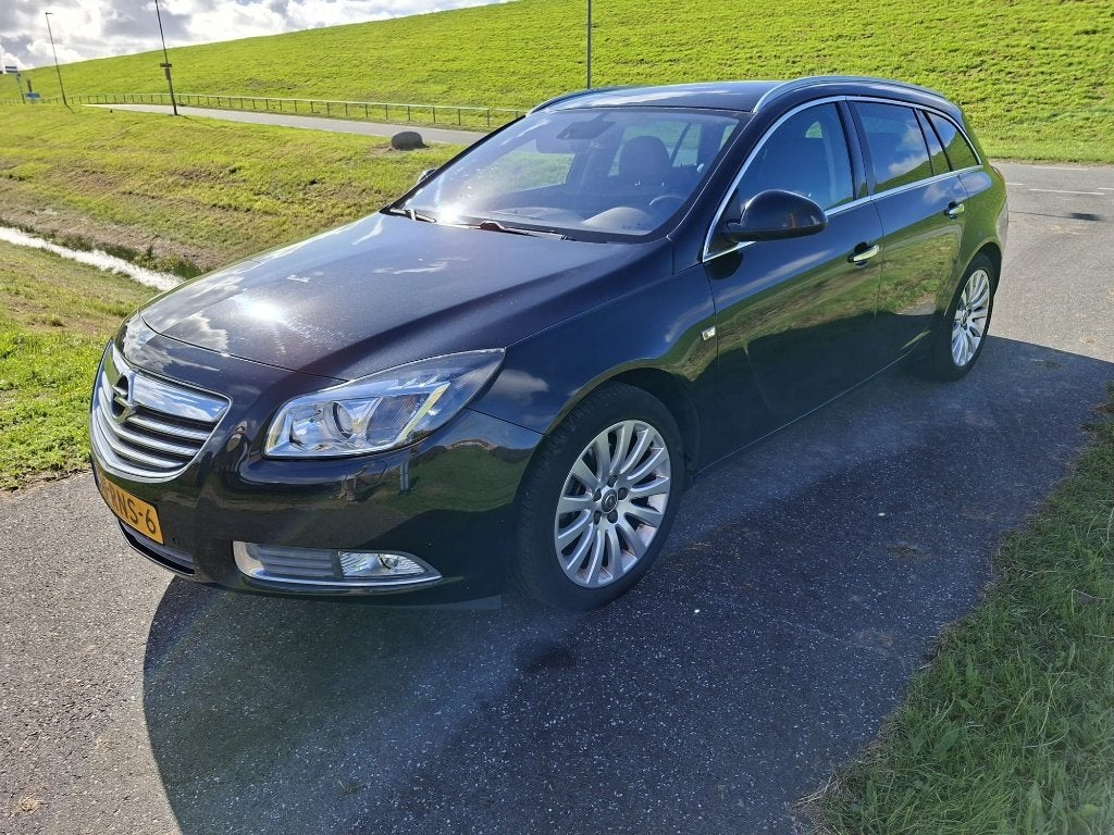 Opel Insignia 1.6 Turbo 132KW Sports Tourer 2011 Zwart, Zwart, 4 cilinders, 179 pk, Leder en Stof
