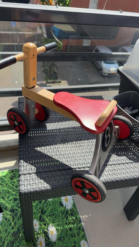 Houten loopfiets en zand- en watertafel, Ophalen, Zo goed als nieuw