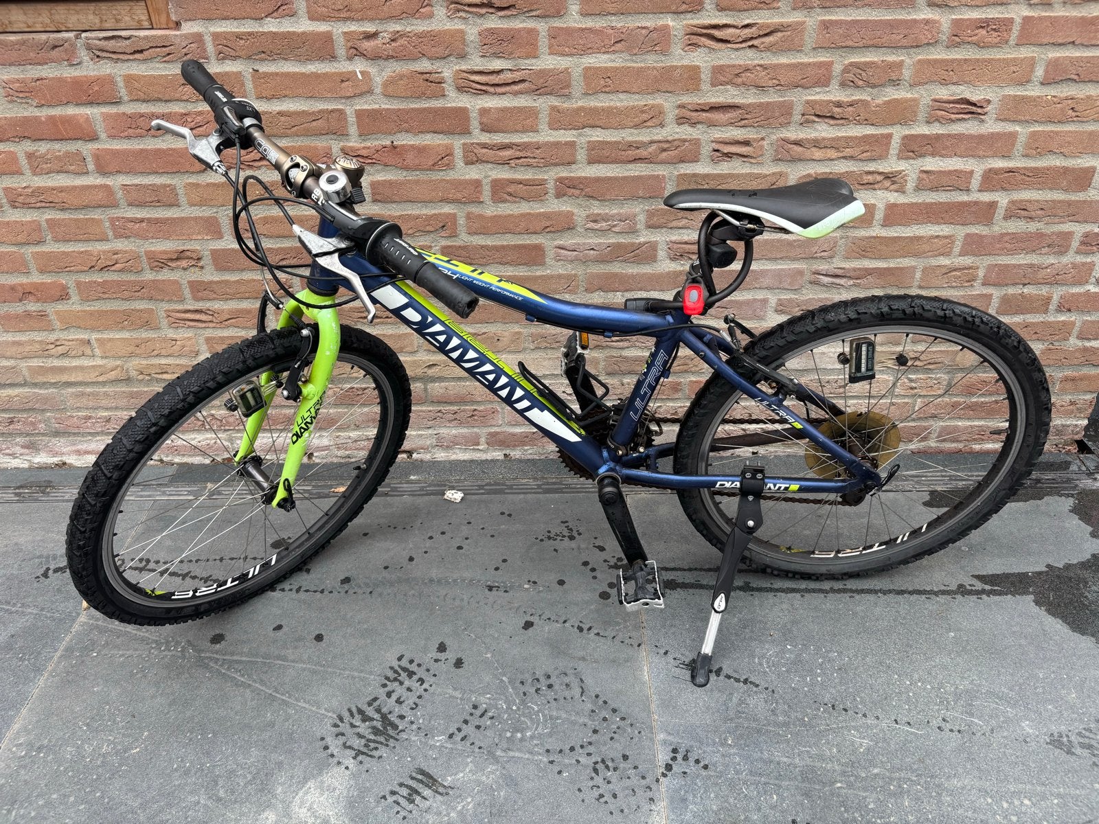 Diamant ultra 24 mountainbike, blauw/groen, 24 inch wielen, Fietsen en Brommers, Fietsen | Kinderfietsjes, Ophalen, Gebruikt, Velgrem