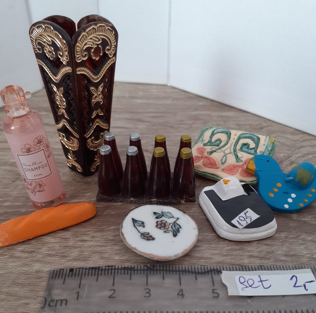 setje met van alles ,voor spot prijsje, Ophalen of Verzenden, Nieuw, Poppenhuis