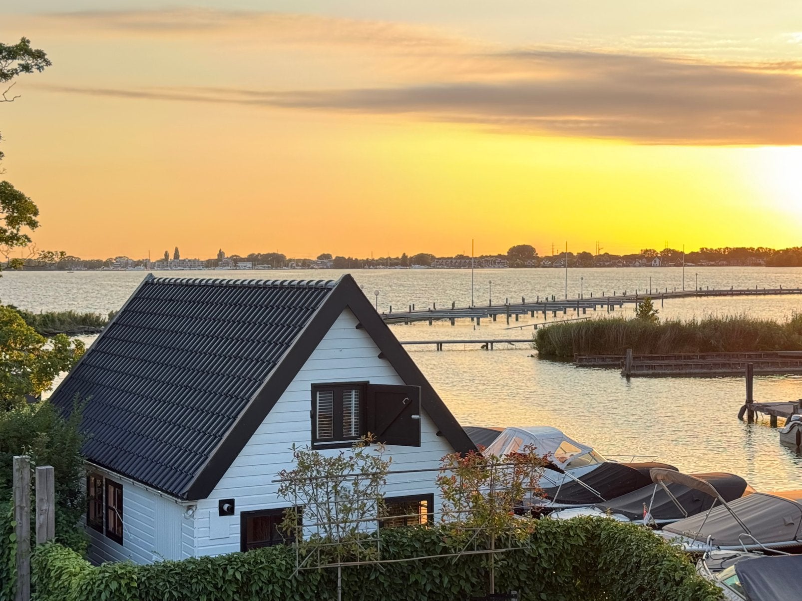 Huisje aan het water te huur vakantiehuis huis woning, Vrijstaande woning