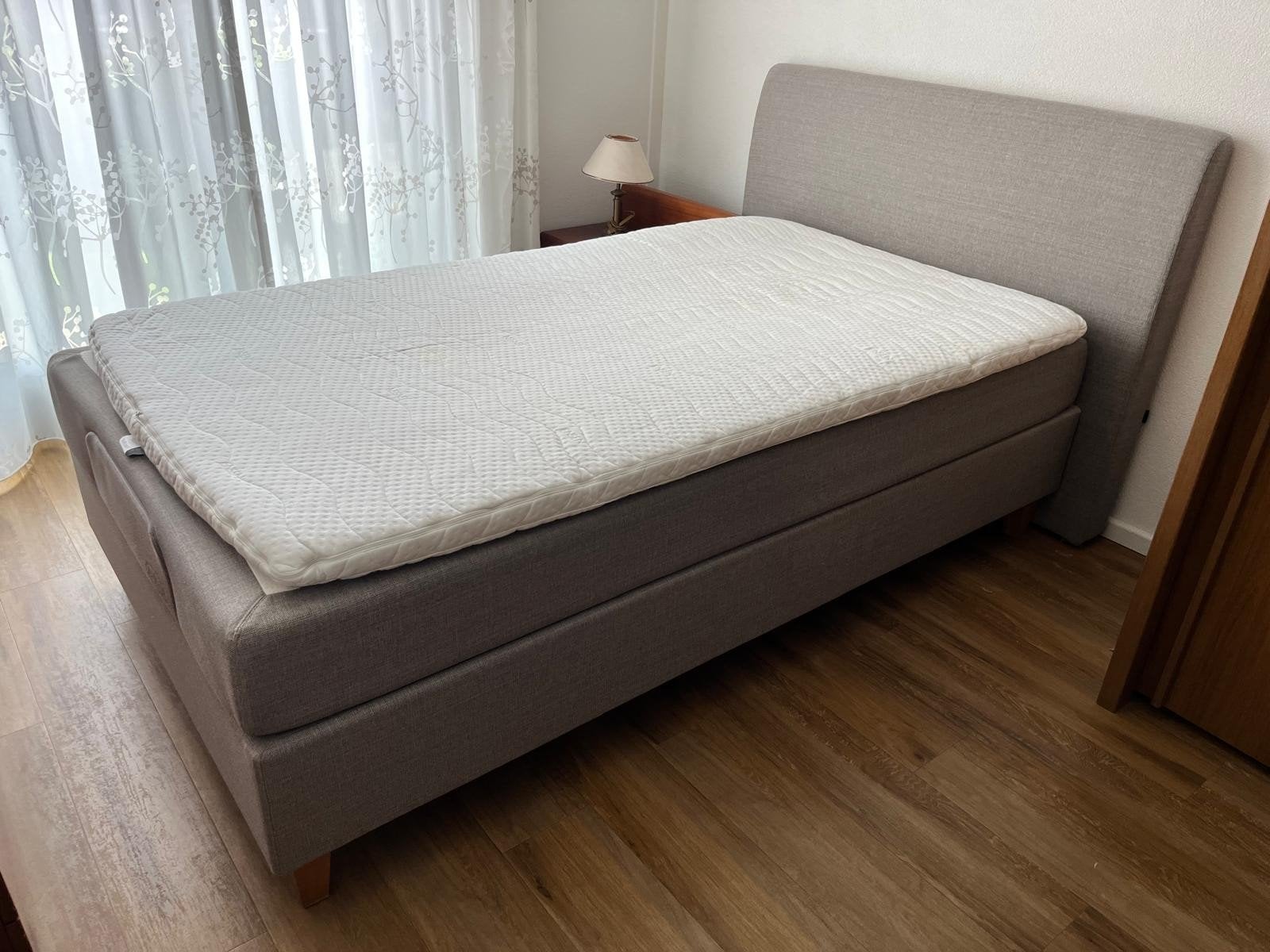 Auping elektrisch verstelbaar bed 120x200, Ophalen, Zo goed als nieuw, Twijfelaar, 120 cm