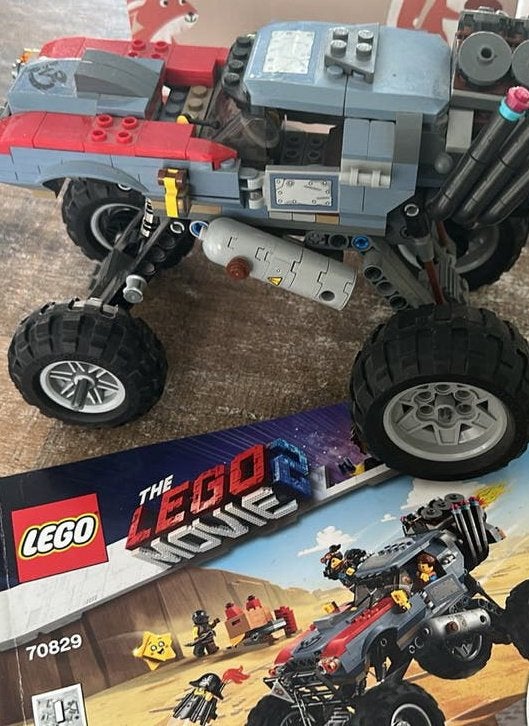 LEGO The LEGO Movie 2 70829 Emmet en Lucy's Ontsnappingsbugg, Kinderen en Baby's, Ophalen of Verzenden, Gebruikt, Lego, Overige thema's
