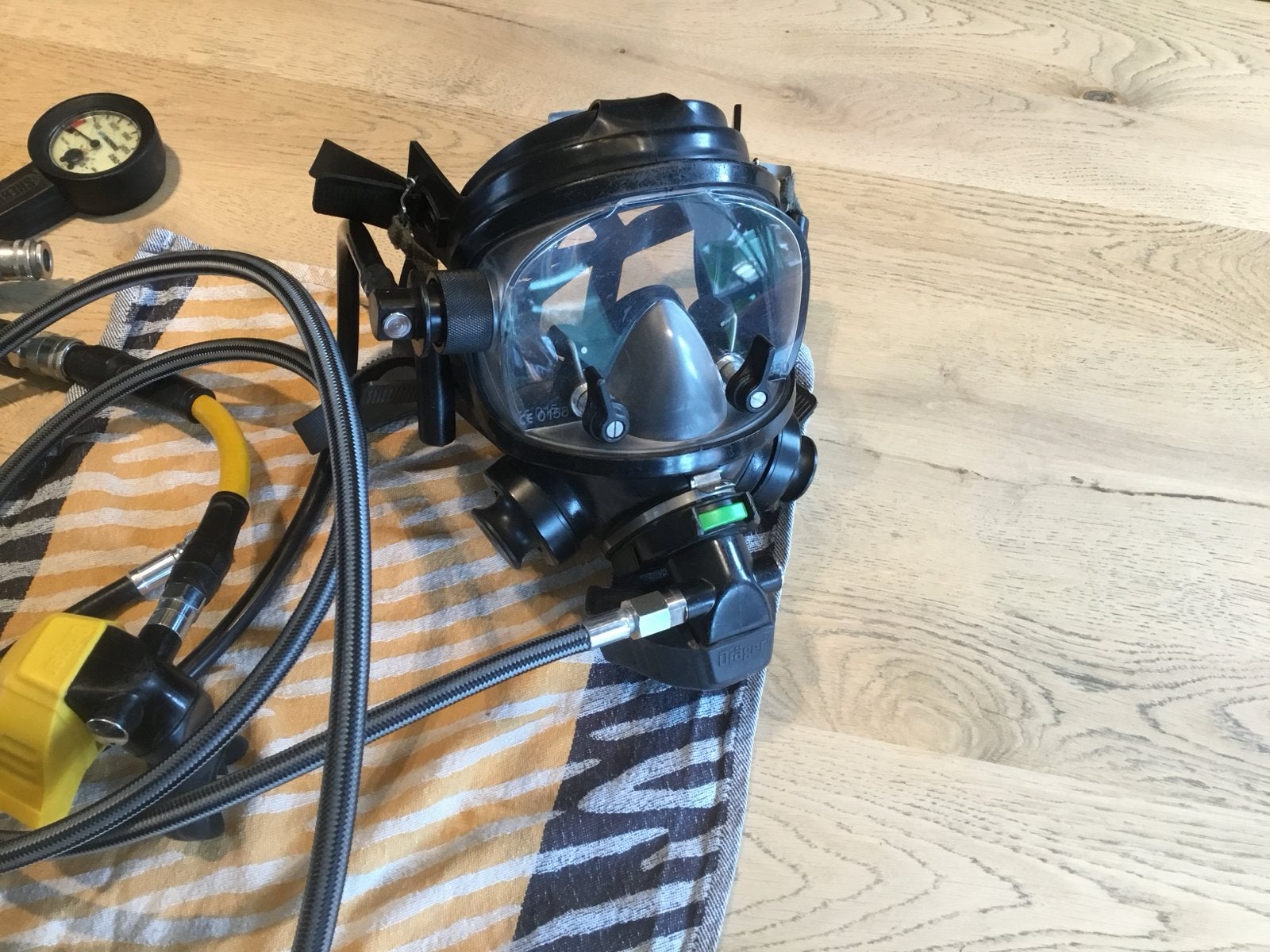 Volgelaatsmasker met verklikker dräger, Ophalen of Verzenden, Gebruikt, Overige typen