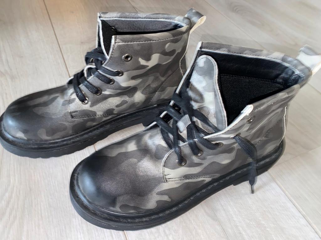 Camo Laarzen - Stoere Stijl voor Elke Dag in maat 36, Jongen of Meisje, Schoenen, Nieuw, Ophalen of Verzenden