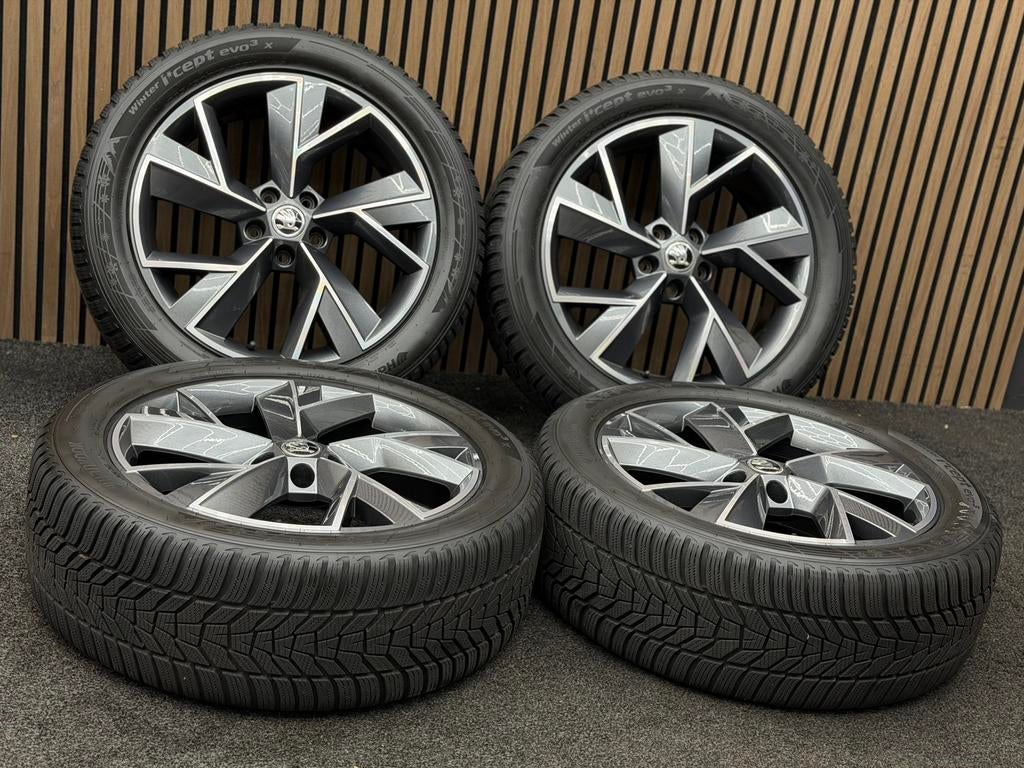 ZGAN! Originele 19 inch Skoda Kodiaq Triglav 5x112 Hankook, Auto-onderdelen, Banden en Velgen, ., Banden en Velgen, Winterbanden